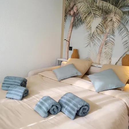 Apartment Climatisation, Parking Prive, Calme, Vue, Centre & Plage A 300M, Renove Fin 2025, En Juillet Et Aout Reservation Du Dimanche Au Dimanche Pour Eviter Les Bouchons !