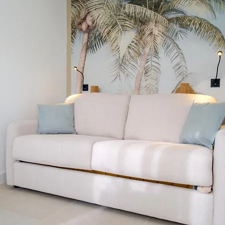 T2 Renove Premium - Parking Prive - Clim - 300 M - Wifi - Balcon * Sainte-Maxime