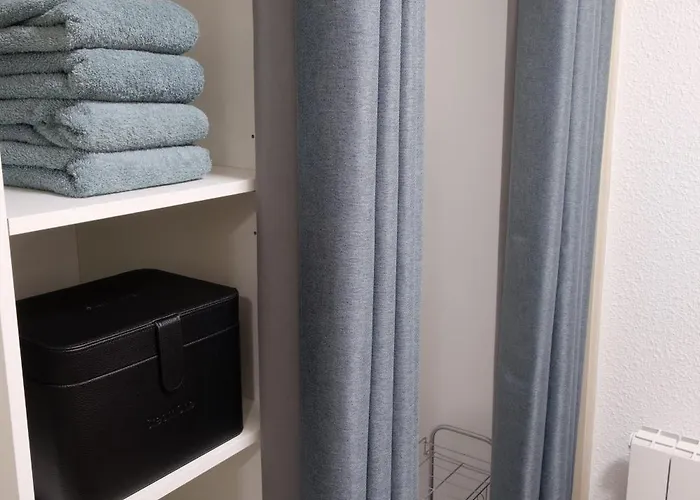 Cosy, Renove, Avec Wifi Rapide, Parking Prive, Climatisation, Calme, Vue, Centre & A 300m, Renove Fin 2025, En Juillet Et Aout, Les Reservation Se Font Du Dimanche Au Dimanche Pour Eviter Les Bouchons Sainte-Maxime